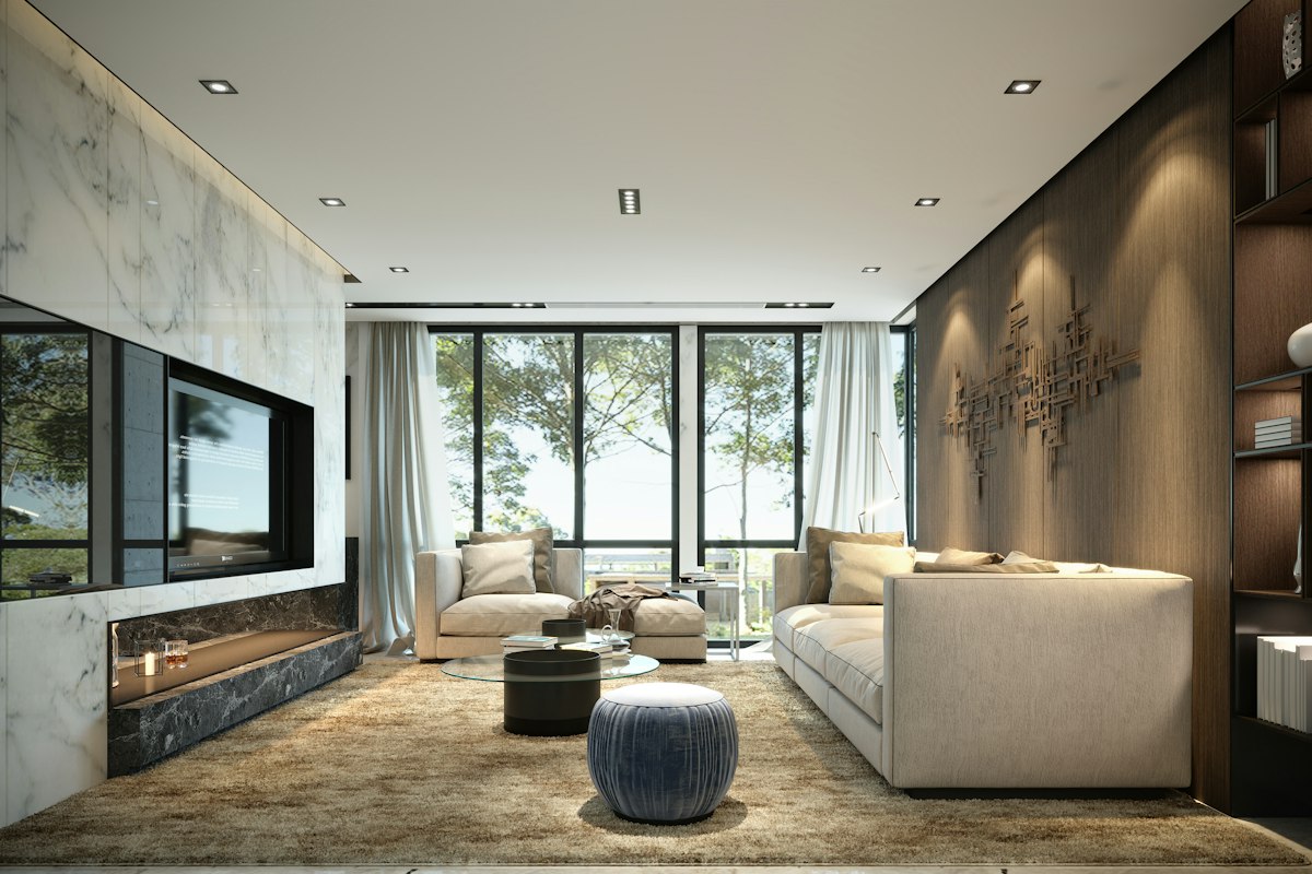 Büyük pencereli modern salon